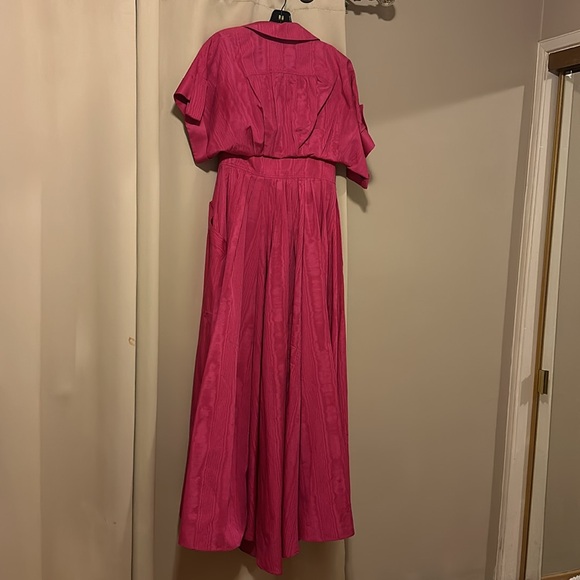 Carolina Herrera gown - Picture 7 of 10